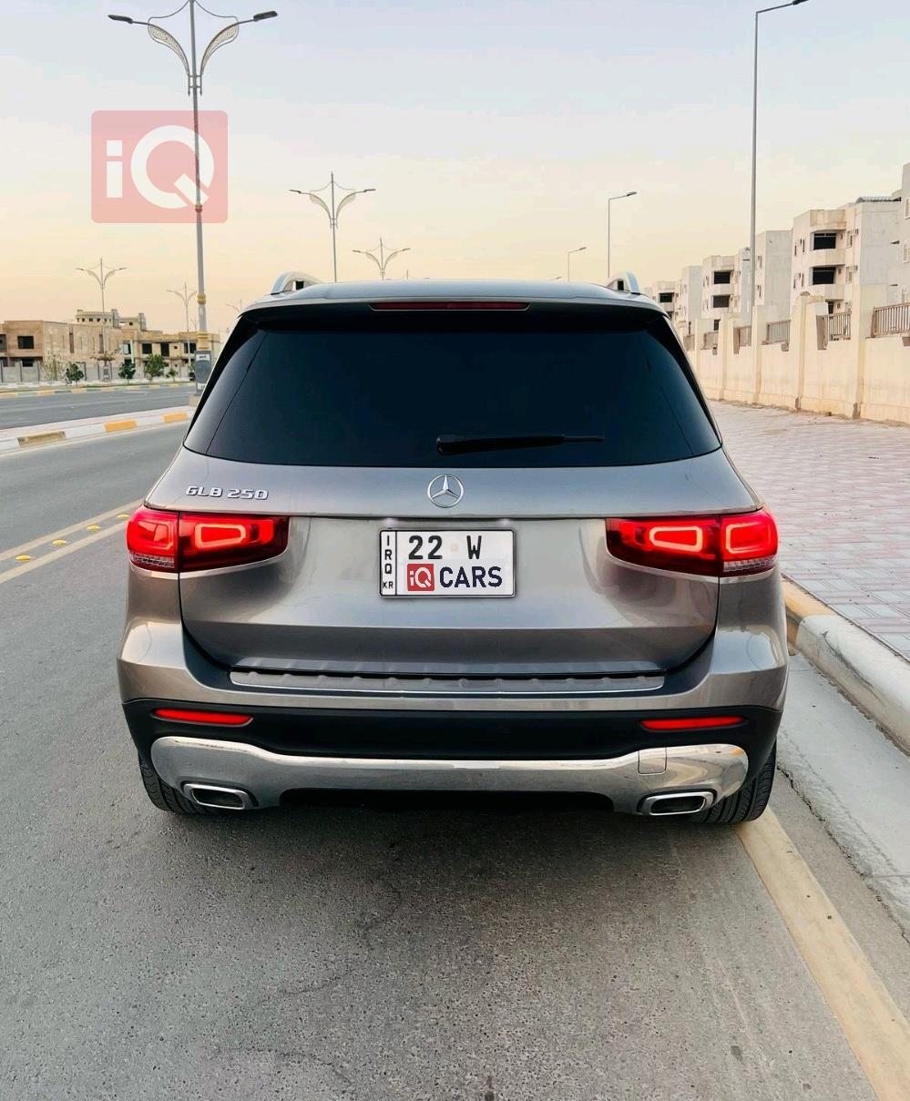 مرسيدس بنز GLB